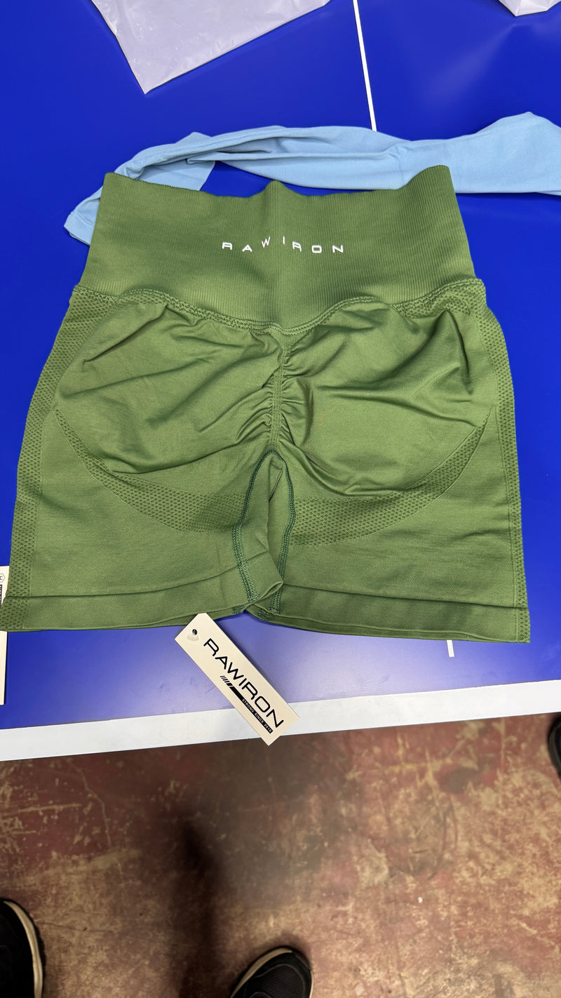 Scrunch Shorts (textured) Green 'Forest'